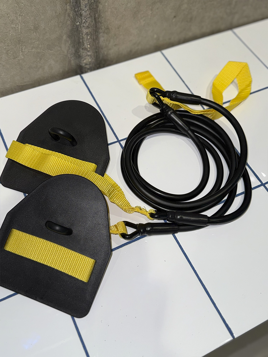 SWELL Резиновый тренажер для зала "Resistance Belt" Yellow light SWELL Резиновый тренажер для зала "Resistance Belt" Yellow light