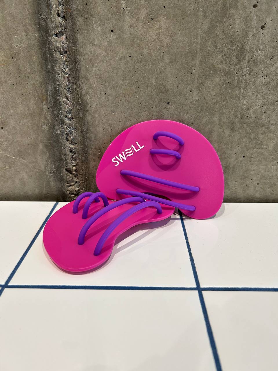 SWELL Лопатки для плавания Finger Paddle Pink